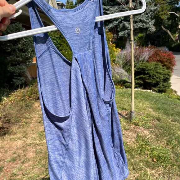 BUNDLE: Lululemon Size 4 Tops - Picture 9 of 16